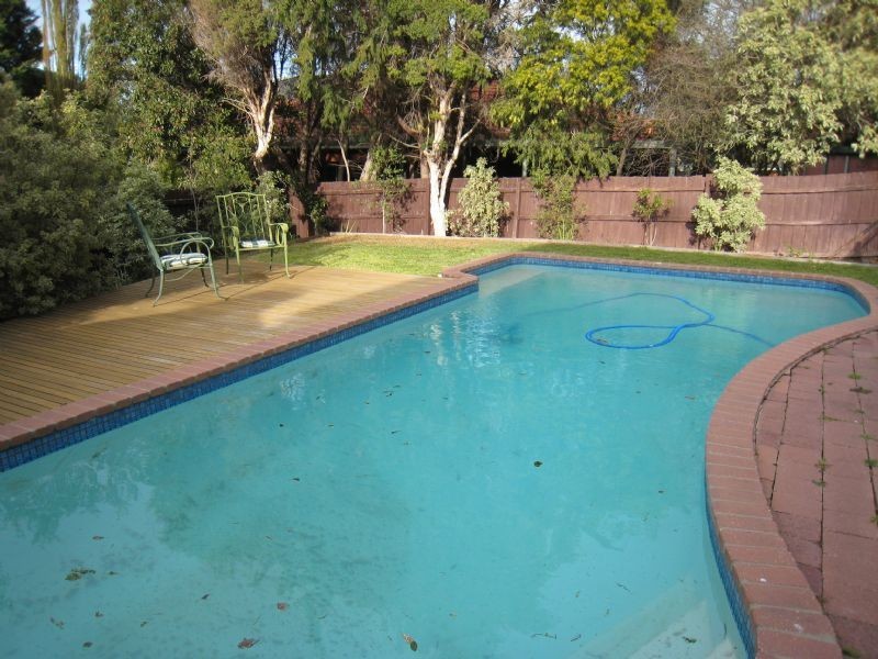 11 Kintyre Court, Greenvale VIC 3059
