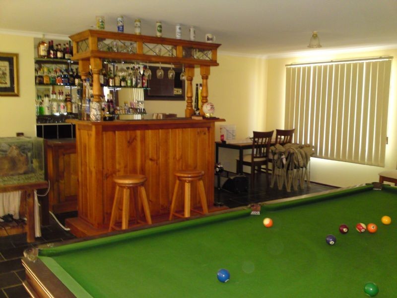 5 Clarke Drive, Gladstone Park VIC 3043