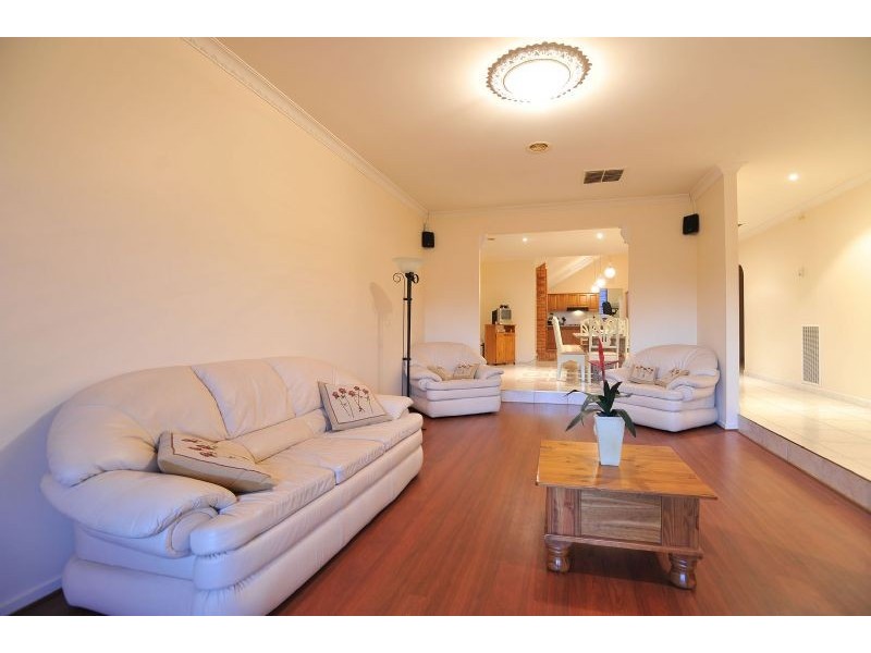 10 Maclachlan Court, Greenvale VIC 3059