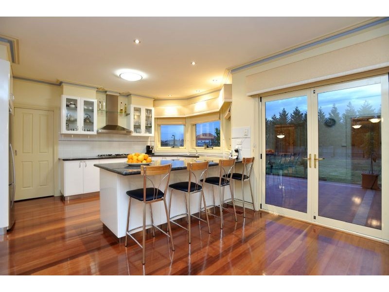 10 Burbridge Drive, Greenvale VIC 3059