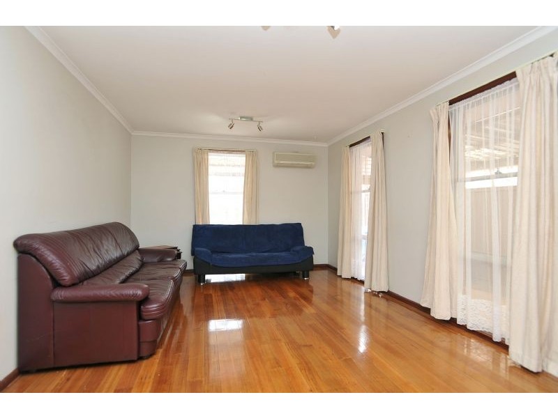 91 Erinbank Crescent, Westmeadows VIC 3049