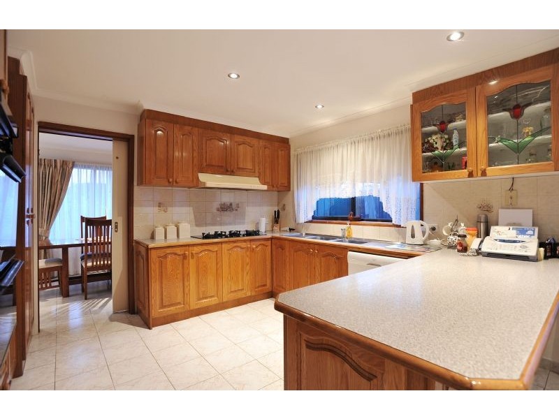13 Brunton Crescent, Tullamarine VIC 3043