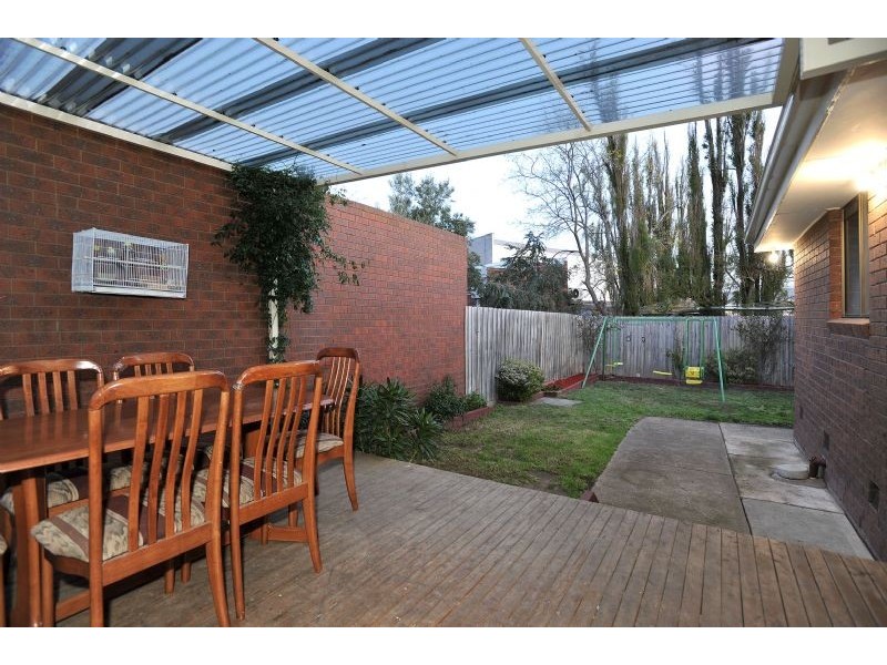 13 Brunton Crescent, Tullamarine VIC 3043