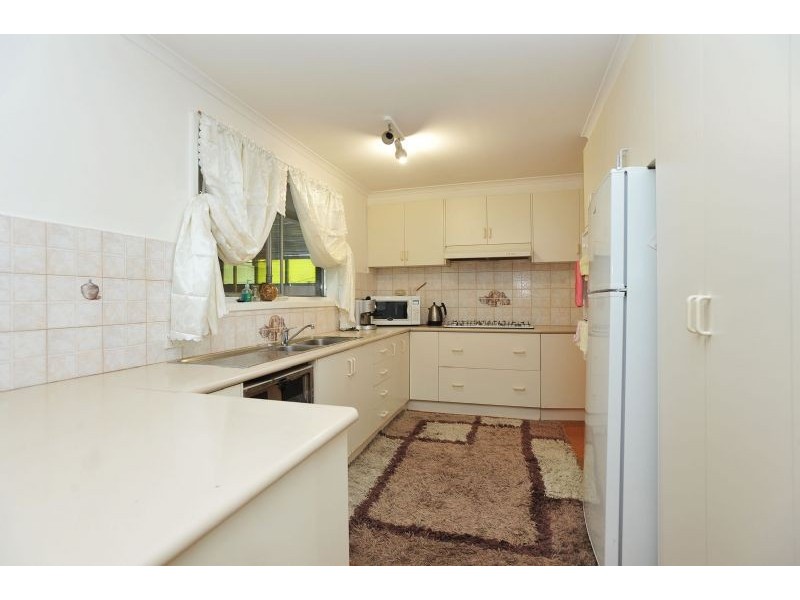 7 Bega Court, Gladstone Park VIC 3043