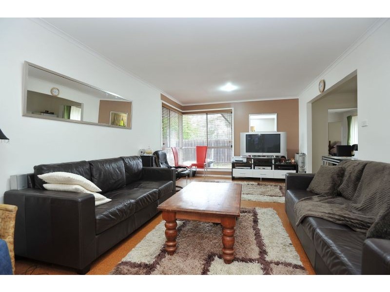 7 Bega Court, Gladstone Park VIC 3043