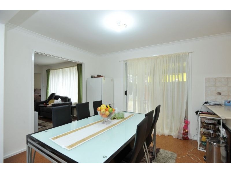 7 Bega Court, Gladstone Park VIC 3043