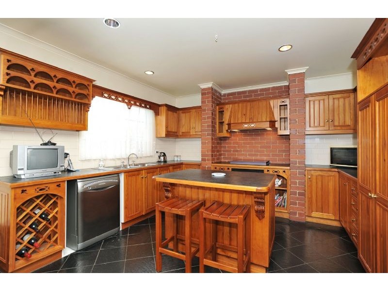 6 Hawick Court, Greenvale VIC 3059