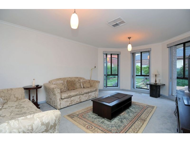 3 Shoemaker Street, Attwood VIC 3049