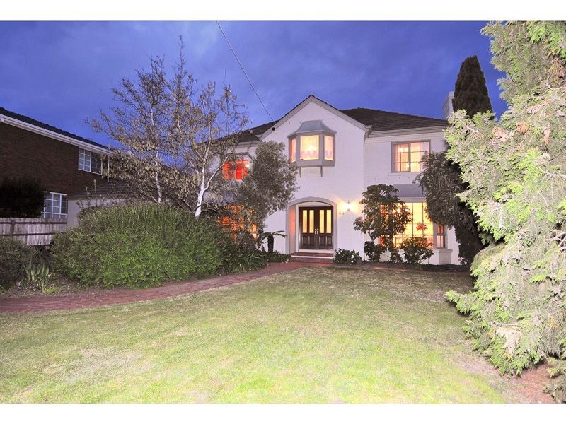 63 Heversham Grove, Greenvale VIC 3059