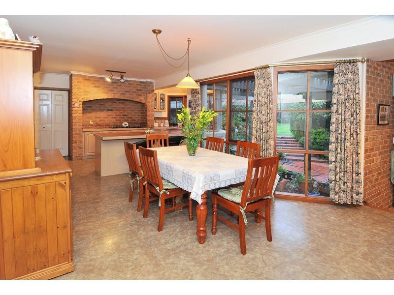 63 Heversham Grove, Greenvale VIC 3059