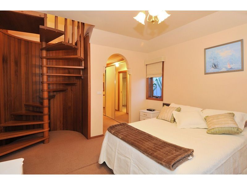 63 Heversham Grove, Greenvale VIC 3059