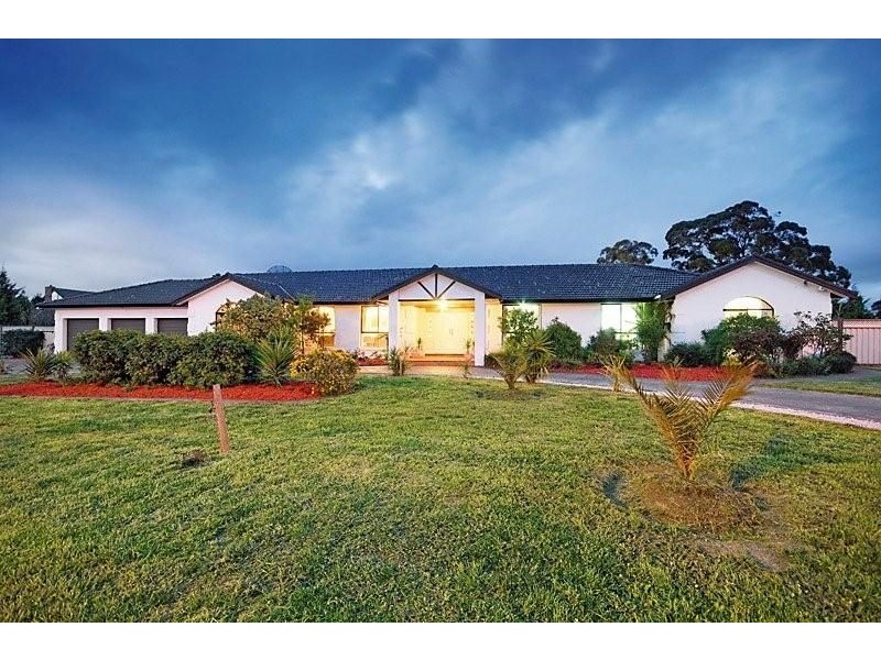 9 Barrymore Road, Greenvale VIC 3059