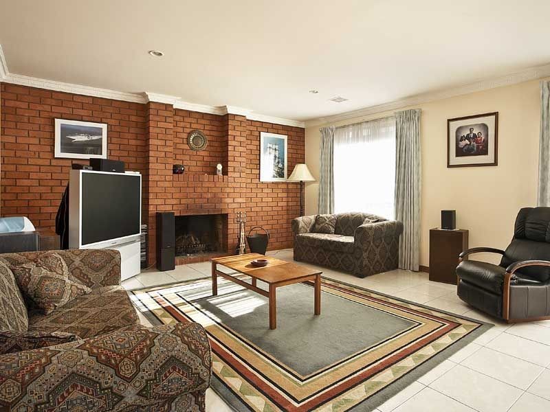 9 Barrymore Road, Greenvale VIC 3059