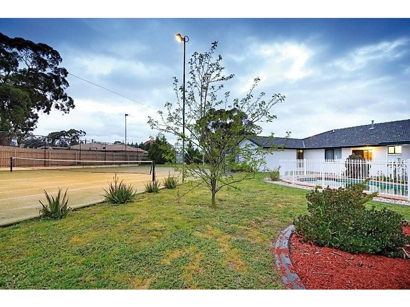 9 Barrymore Road, Greenvale VIC 3059