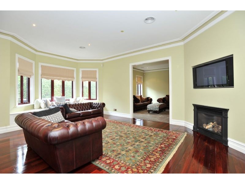 2 Kings College Court, Attwood VIC 3049