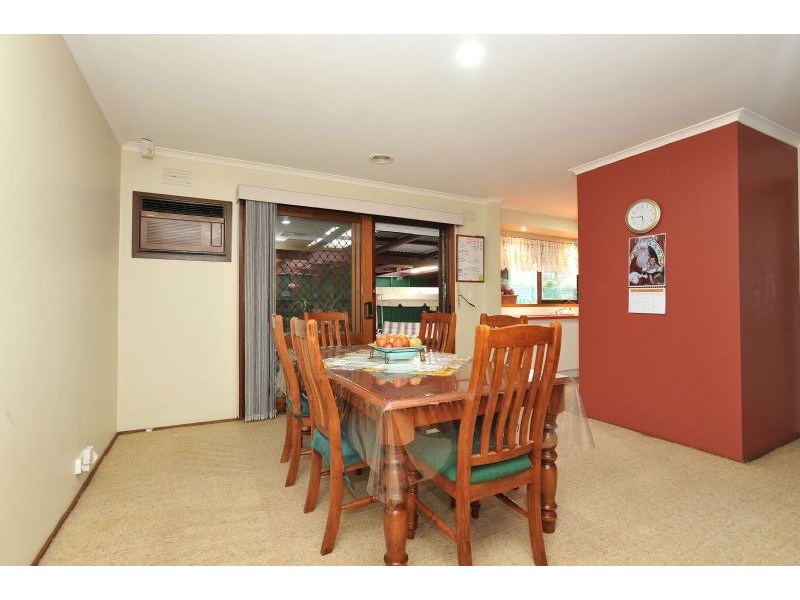 50 Lenoak Street, Gladstone Park VIC 3043