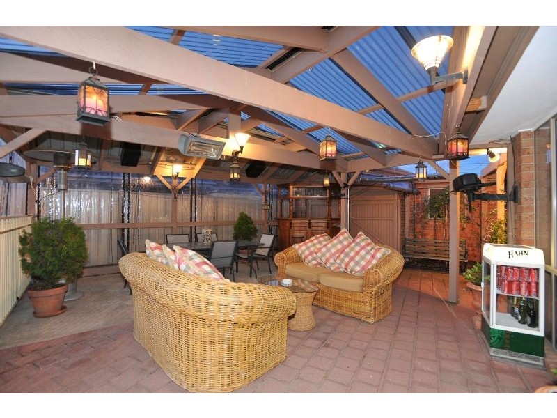 18 Gretna Close, Westmeadows VIC 3049