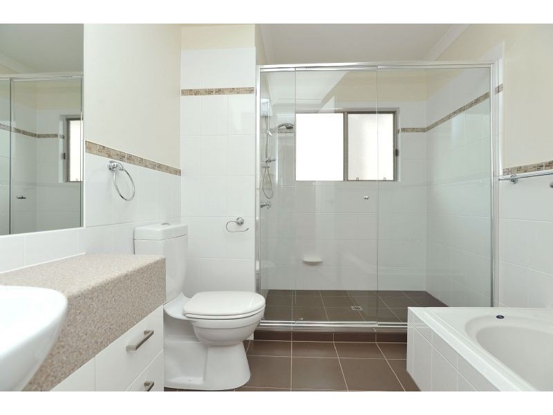 2/29 Coopers Hill Drive, Westmeadows VIC 3049