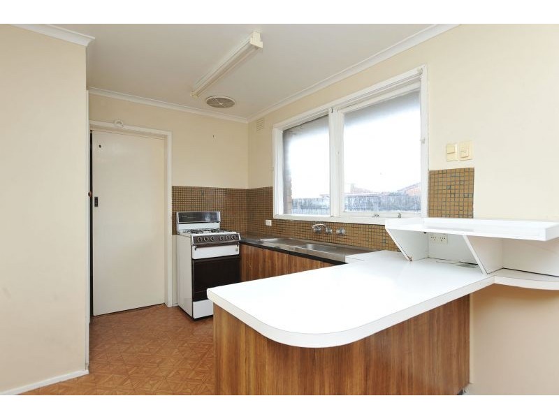 94 Carrick Drive, Gladstone Park VIC 3043