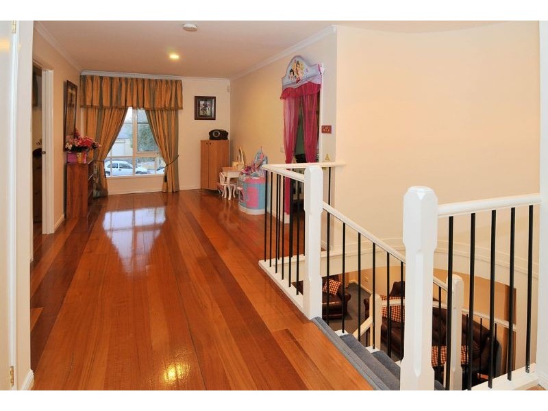 55 Alanbrae Terrace, Attwood VIC 3049