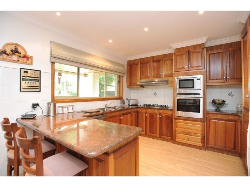 1 Newcastle Court, Greenvale VIC 3059