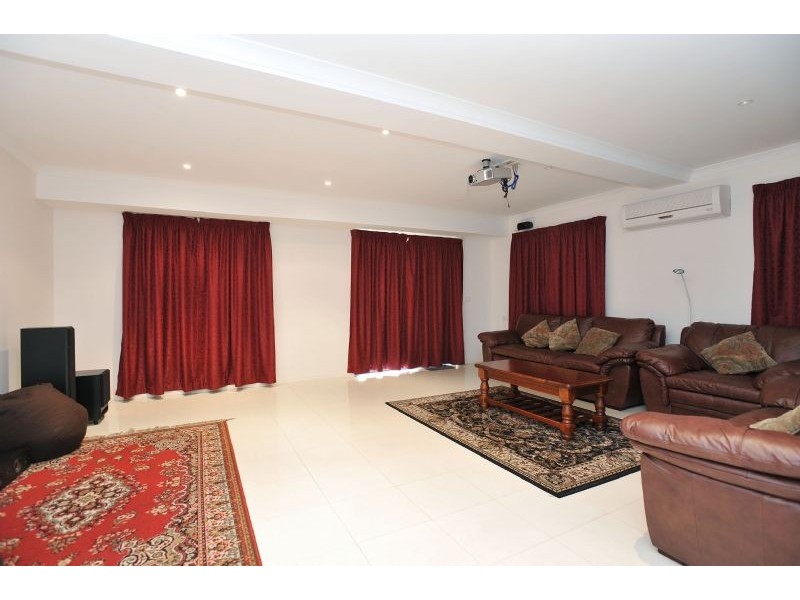 65 Clare Boulevard, Greenvale VIC 3059