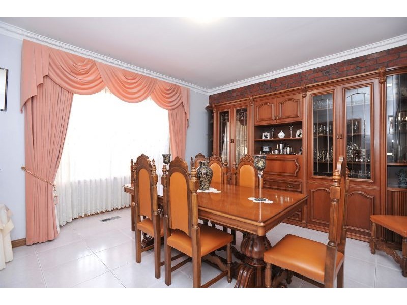 26 Glencairn Drive, Greenvale VIC 3059