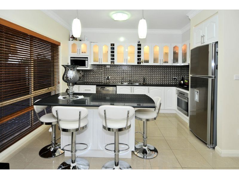 2/60 Toora Drive, Westmeadows VIC 3049