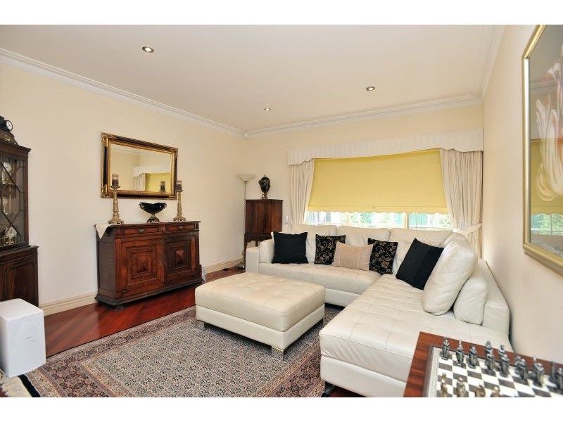 5 Brechin Court, Greenvale VIC 3059