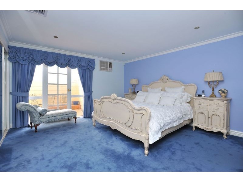 5 Brechin Court, Greenvale VIC 3059