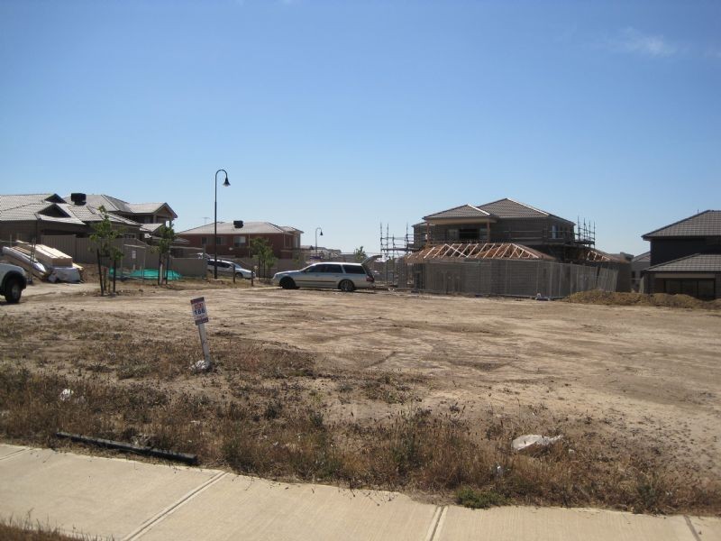 6 Wolfson Court, Attwood VIC 3049