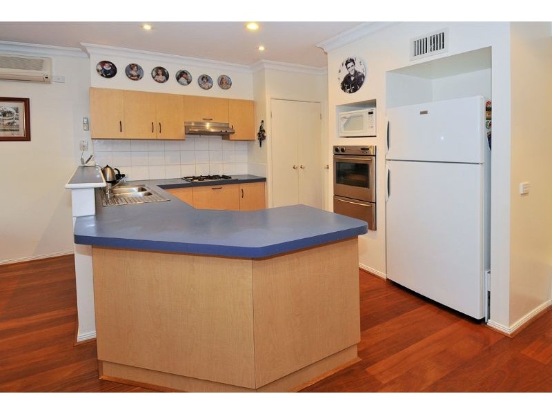 55 Alanbrae Terrace, Attwood VIC 3049