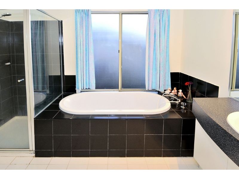 55 Alanbrae Terrace, Attwood VIC 3049