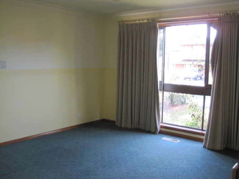 4 Chester Close, Greenvale VIC 3059