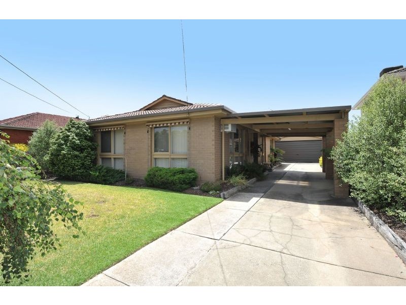 8 Burgess Street, Tullamarine VIC 3043