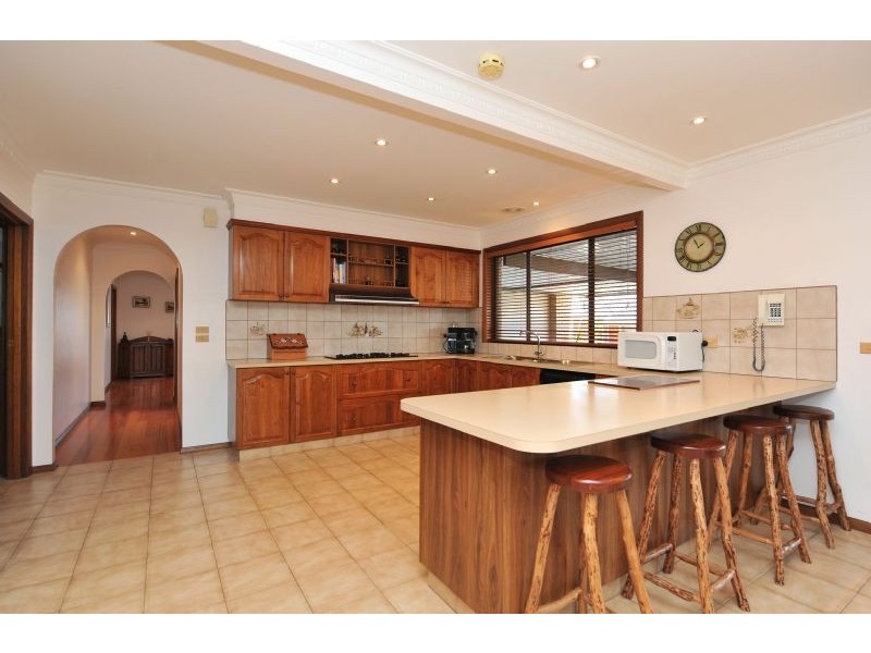 64 Kenny Street, Attwood VIC 3049