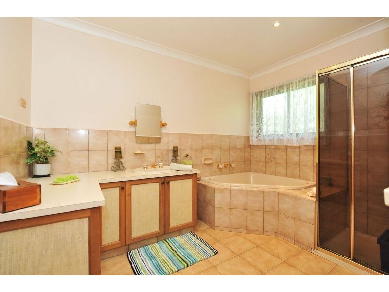 64 Kenny Street, Attwood VIC 3049