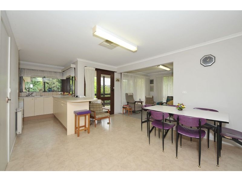 6 Avion Place, Westmeadows VIC 3049