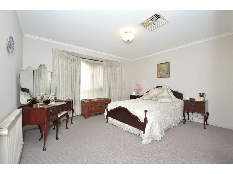 6 Avion Place, Westmeadows VIC 3049