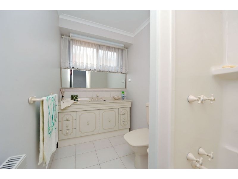 6 Avion Place, Westmeadows VIC 3049