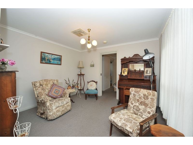 6 Avion Place, Westmeadows VIC 3049