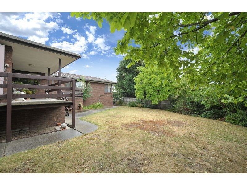 6 Avion Place, Westmeadows VIC 3049