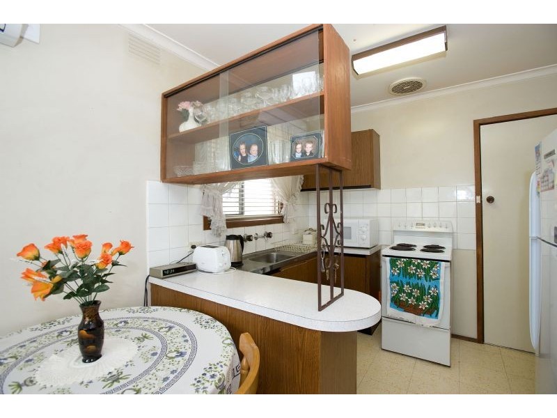 5 Padua Court, Gladstone Park VIC 3043