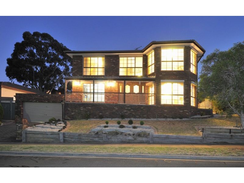 1 Van Court, Gladstone Park VIC 3043