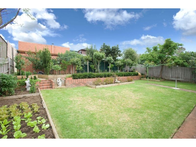 27 Elizabeth Street, Westmeadows VIC 3049