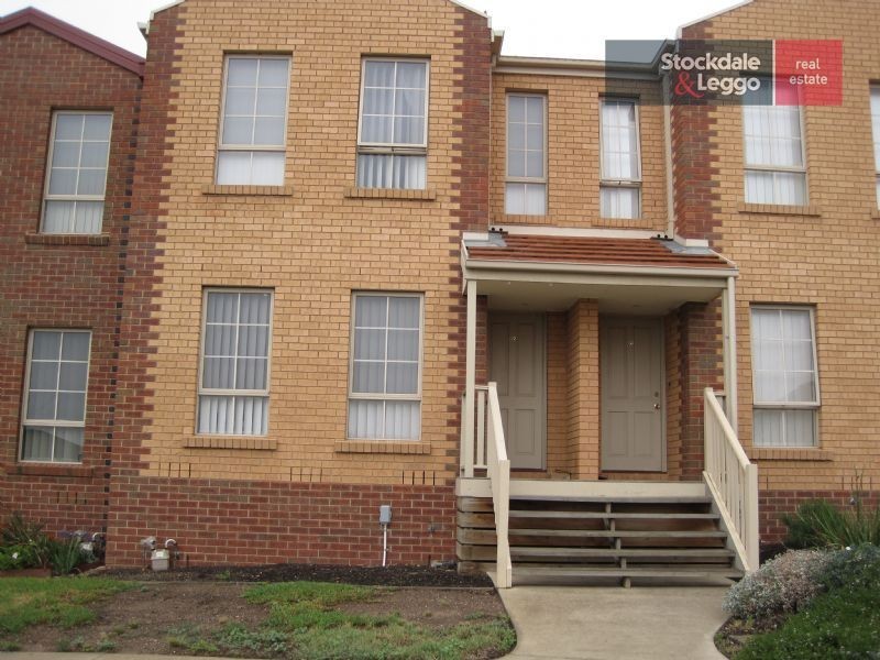 27/24 The Ridge, Roxburgh Park VIC 3064
