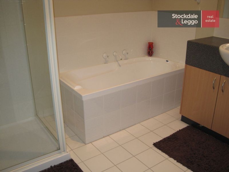 27/24 The Ridge, Roxburgh Park VIC 3064