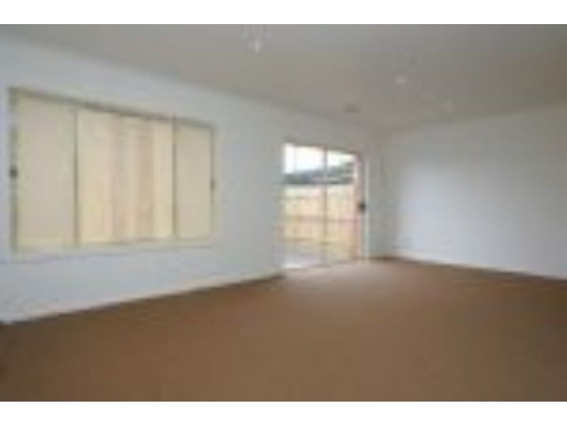 2 Stradishall Way, Tullamarine VIC 3043