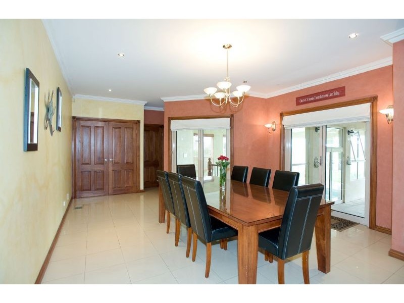 7 Casablanca Court, Greenvale VIC 3059