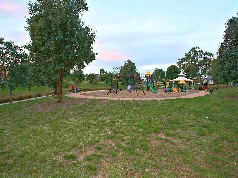 8 Annadale Mews, Greenvale VIC 3059